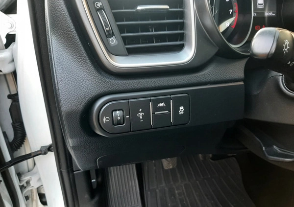Kia Ceed cena 59990 przebieg: 78000, rok produkcji 2019 z Świecie małe 277